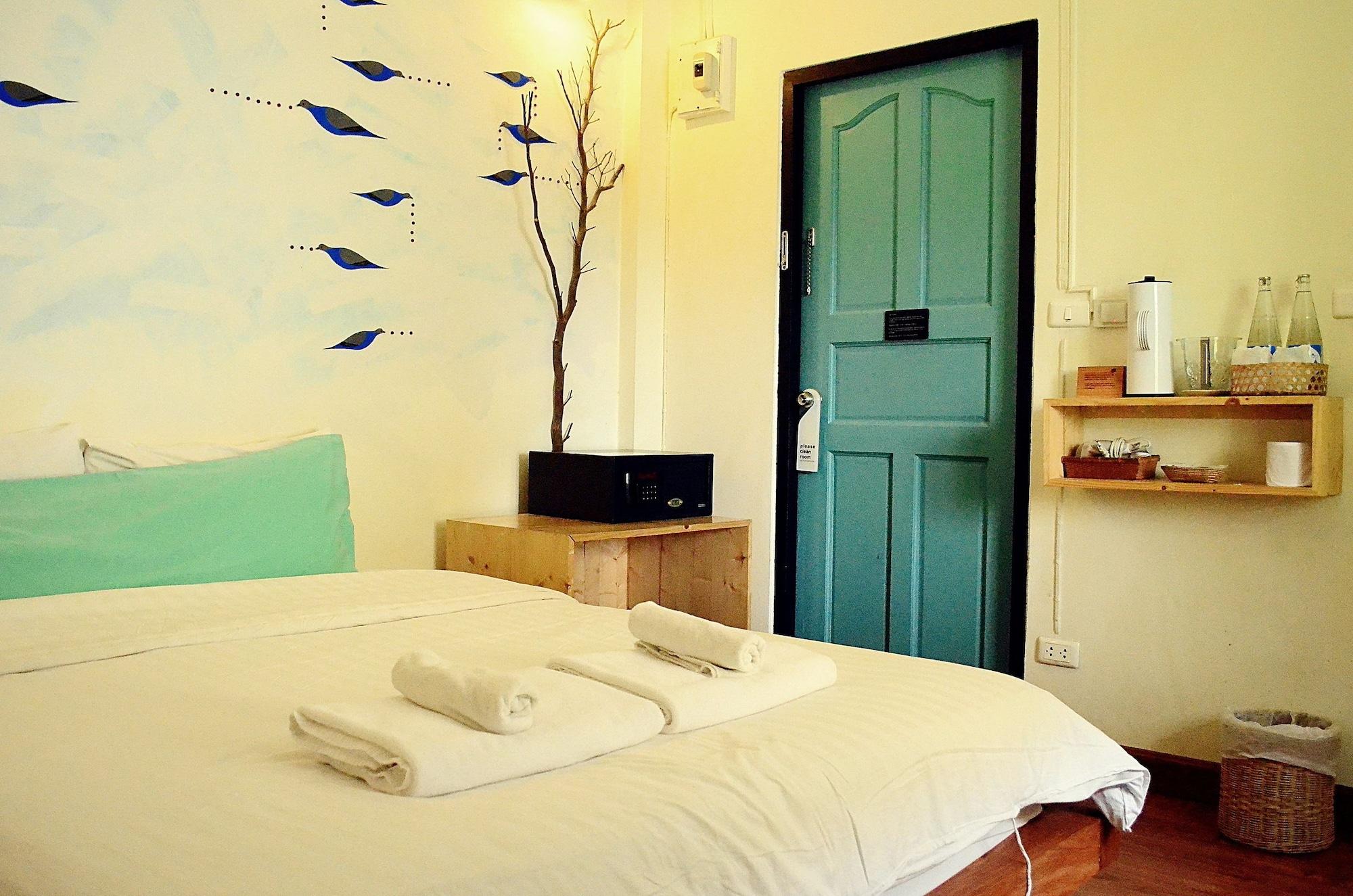 Early Bird Bed & Breakfast (Adults Only) Chiang Mai Esterno foto