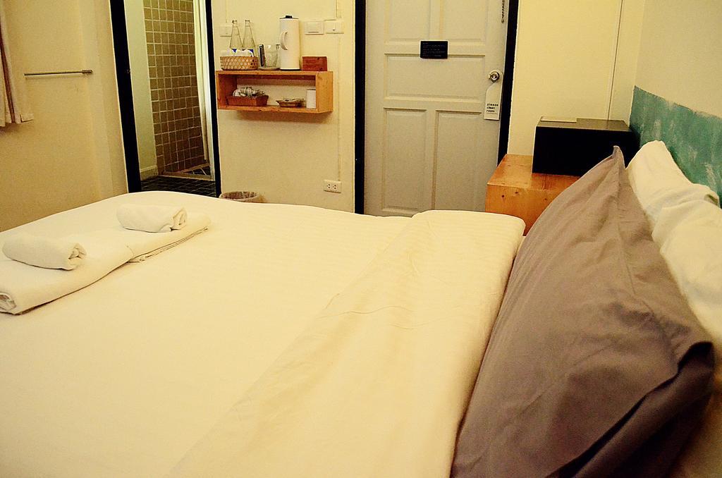 Early Bird Bed & Breakfast (Adults Only) Chiang Mai Esterno foto